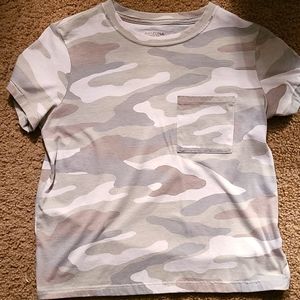 Grey camo top. Size Small